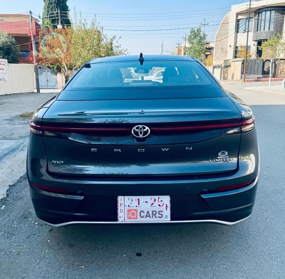 تۆیۆتا کراون